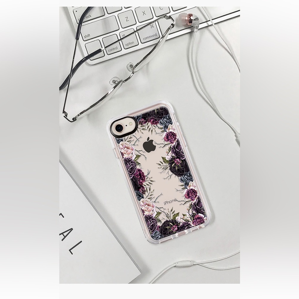 🆓 w/purchase CASETIFY | iPhone 8+ Floral Pattern Phone Case - Black and Purple